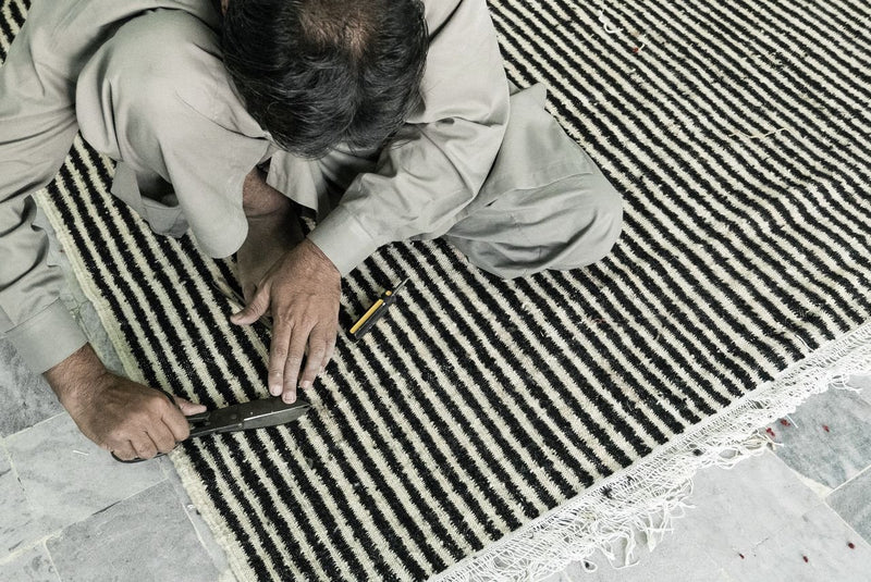 Blur Rug - Nanimarquina - Rugs - 5'7'' x 7'10'' - Black - HORNE