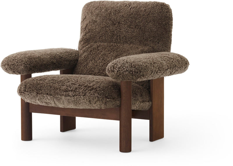 Brasilia Lounge Chair - Sheepskin - Audo Copenhagen - Chairs - Sahara - Natural Oak - HORNE