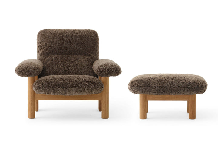 Brasilia Lounge Chair - Sheepskin - Audo Copenhagen - Chairs - Sahara - Natural Oak - HORNE