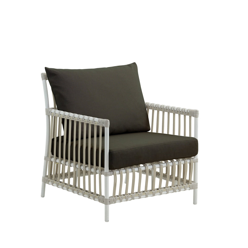 Caroline Lounge Chair - Exterior - Sika Design - Outdoor Furniture - Dove White - Sunbrella Sailcloth Seagull - HORNE