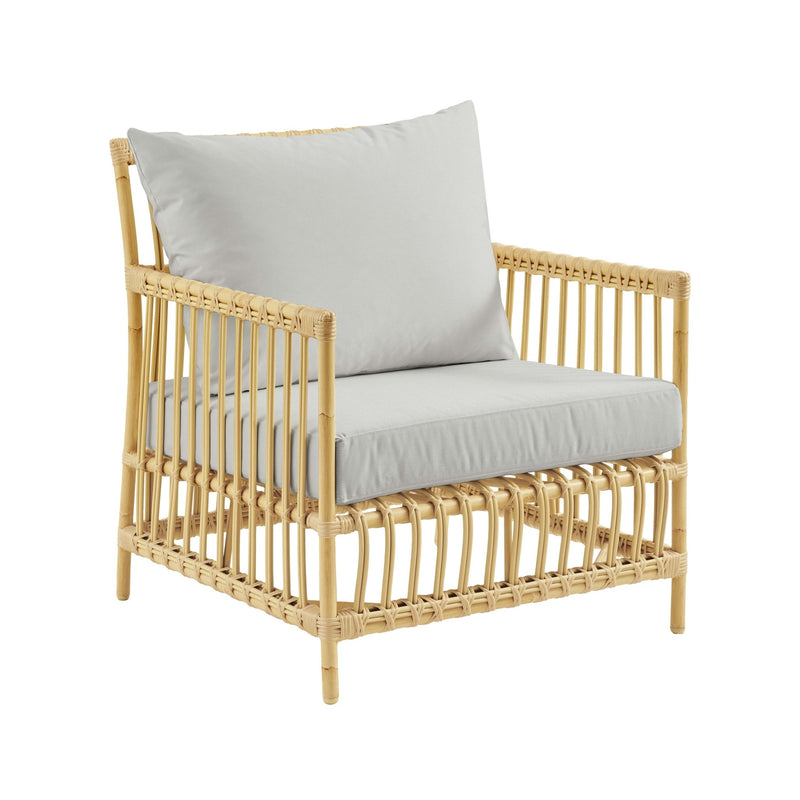 Caroline Lounge Chair - Exterior - Sika Design - Outdoor Furniture - Dove White - Sunbrella Sailcloth Seagull - HORNE