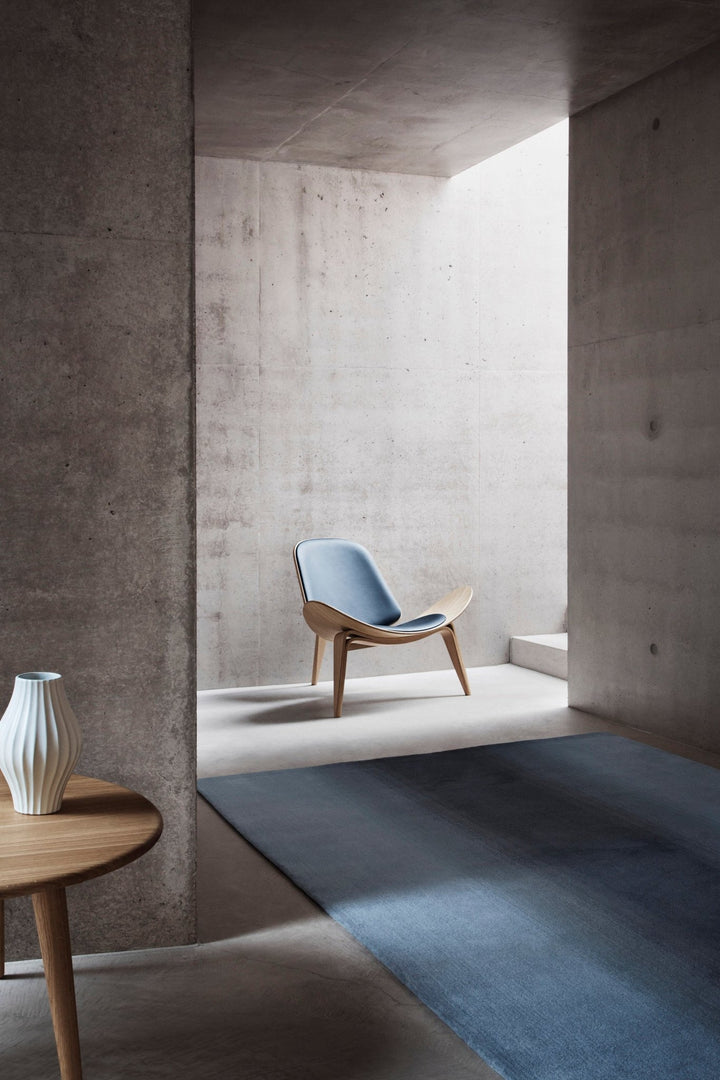 CH07 Shell Chair - Carl Hansen & Son - Chairs - Thor 301 Leather - HORNE