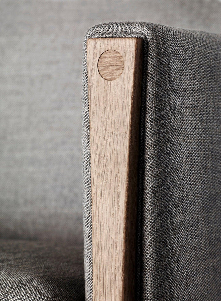 CH162 Sofa - Carl Hansen & Son - Sofas - Soaped Oak - Fabric - Gabriel Mood - 04104 - HORNE