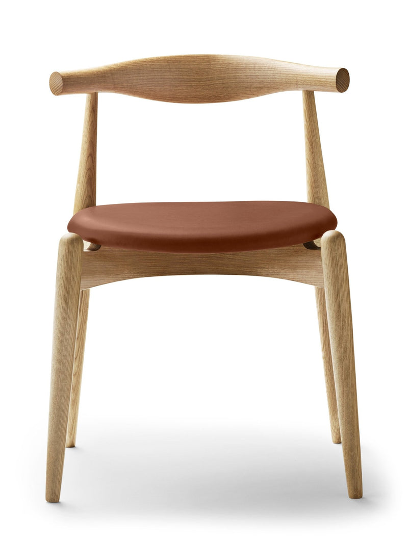 CH20 Elbow Chair - Carl Hansen & Son - Chairs - Soaped Beech - Fabric - Gabriel Mood - 04104 - HORNE