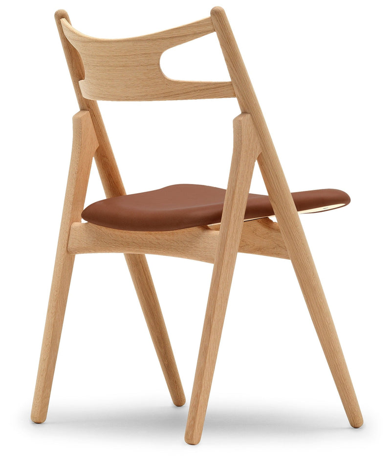 CH29P Sawbuck Chair - Carl Hansen & Son - Chairs - Soaped Oak/Thor 301 Leather - HORNE