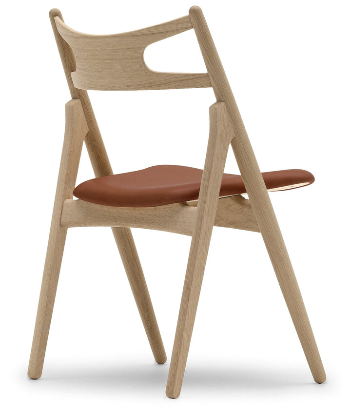 CH29P Sawbuck Chair - Carl Hansen & Son - Chairs - Soaped Oak/Thor 307 Leather - HORNE