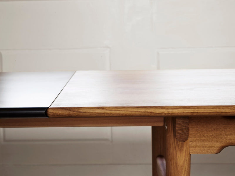 CH327 Dining Table - Carl Hansen & Son - Tables - 74.8