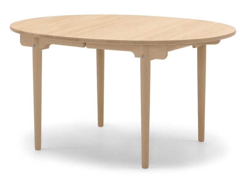 CH337 Round Table - Carl Hansen & Son - Tables - Soaped Oak - HORNE