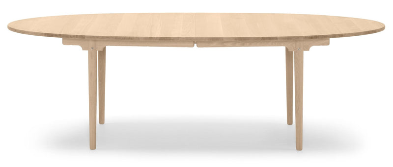 CH339 Round Table - Carl Hansen & Son - Tables - Soaped Oak - HORNE