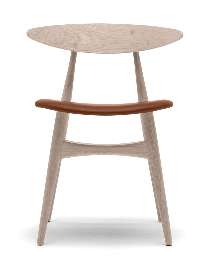 CH33P Dining Chair - Carl Hansen & Son - Chairs - Soaped Oak/Thor 307 Leather - HORNE