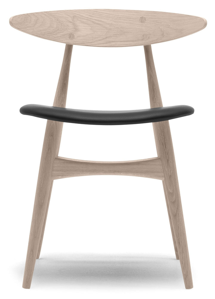 CH33P Dining Chair - Carl Hansen & Son - Chairs - Soaped Oak/Thor 301 Leather - HORNE