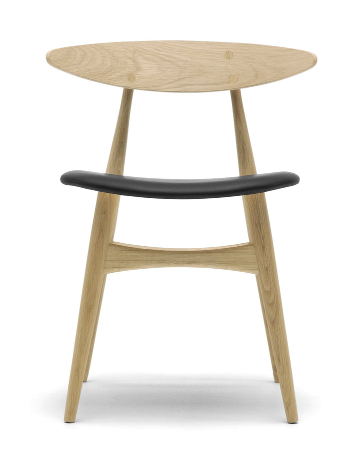 CH33P Dining Chair - Carl Hansen & Son - Chairs - Oiled Oak/Thor 301 Leather - HORNE