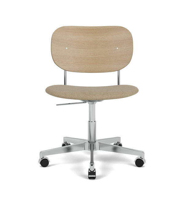 Co Task Chair - Upholstered Seat - Audo Copenhagen - Chairs - Natural Oak/ Audo Boucle 02 (Beige) - No Armrests - HORNE
