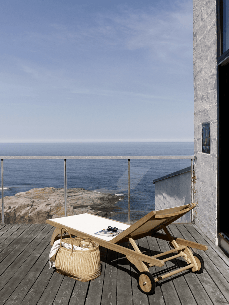 Columbus Sun Bed - Skagerak by Fritz Hansen - Outdoor Furniture - White - HORNE