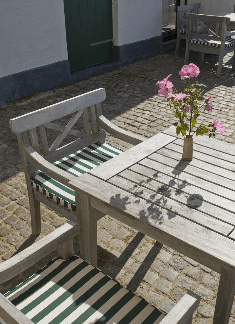 Drachmann Table 34 - Teak