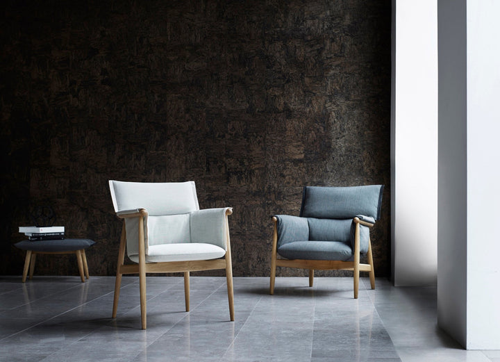 E005 Embrace Armchair - Carl Hansen & Son - Chairs - Oiled Oak/Thor 130 Leather - HORNE