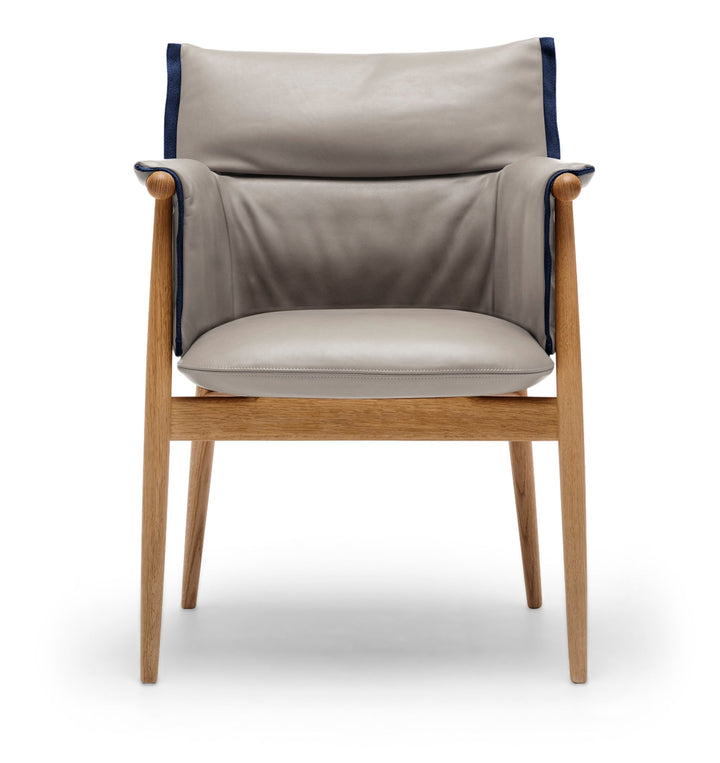 E005 Embrace Armchair - Carl Hansen & Son - Chairs - Oiled Oak/Thor 130 Leather - HORNE