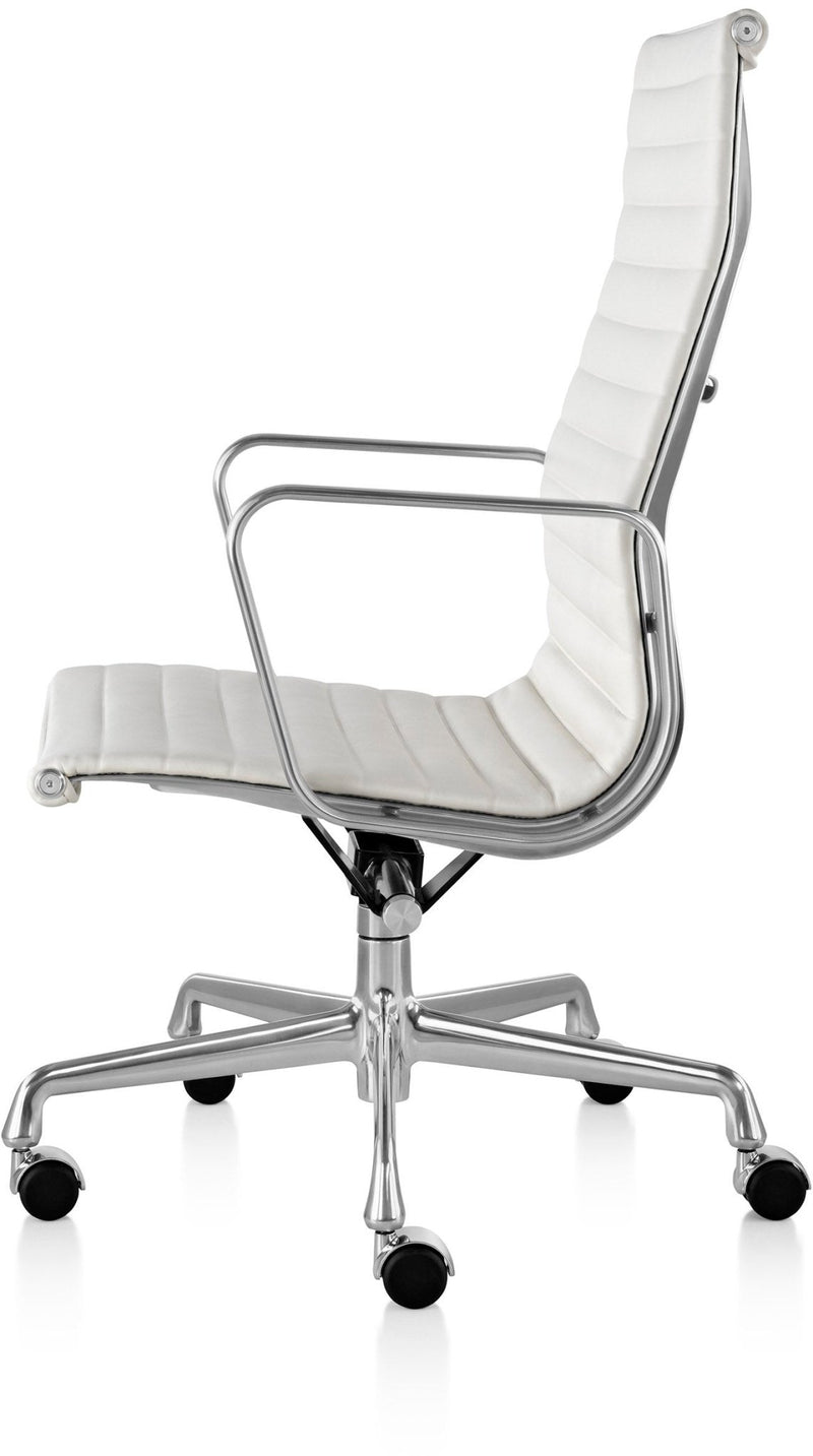 Eames® Aluminum Group Executive Chair - Herman Miller® - Chairs - Manual Seat - Height Adjustment - Polished Aluminum - Prone Obsidian - HORNE