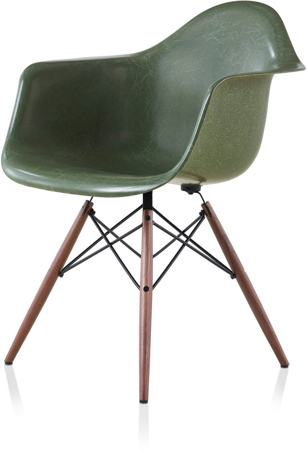 Eames® Molded Fiberglass Armchair – Dowel Base