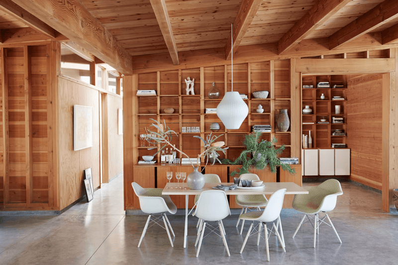 Eames® Molded Plastic Armchair – Dowel Base - Herman Miller® - Chairs - White - Natural Maple - White - HORNE