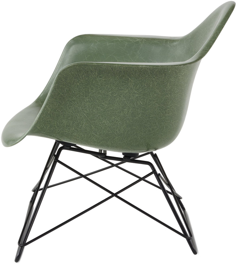 Eames® Wire Base Low Armchair – Fiberglass - Herman Miller® - Chairs - White - Parchment - HORNE