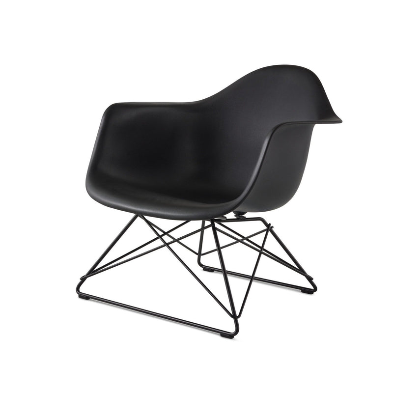 Eames® Wire Base Low Armchair – Plastic - Herman Miller® - Chairs - White - Black - HORNE