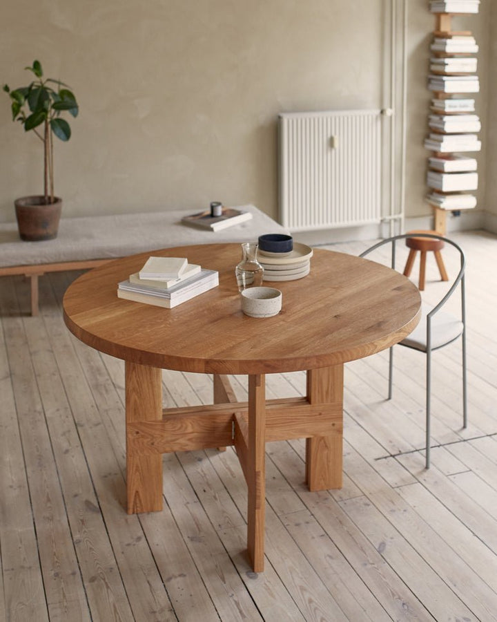 Farmhouse Table - Frama - Tables - 55" Diameter - HORNE