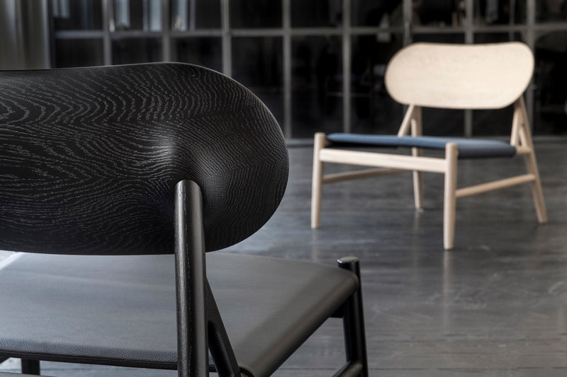 Ferdinand Lounge Chair - BRDR. Kruger - Chairs - Fumed Oak - Savanne Black Leather - HORNE