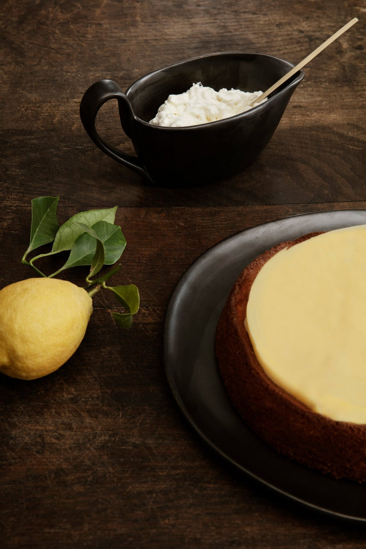 Flow Sauce Boat - Ferm Living - Dinnerware - Yellow speckle - HORNE