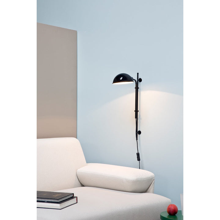 Funiculi Wall Lamp