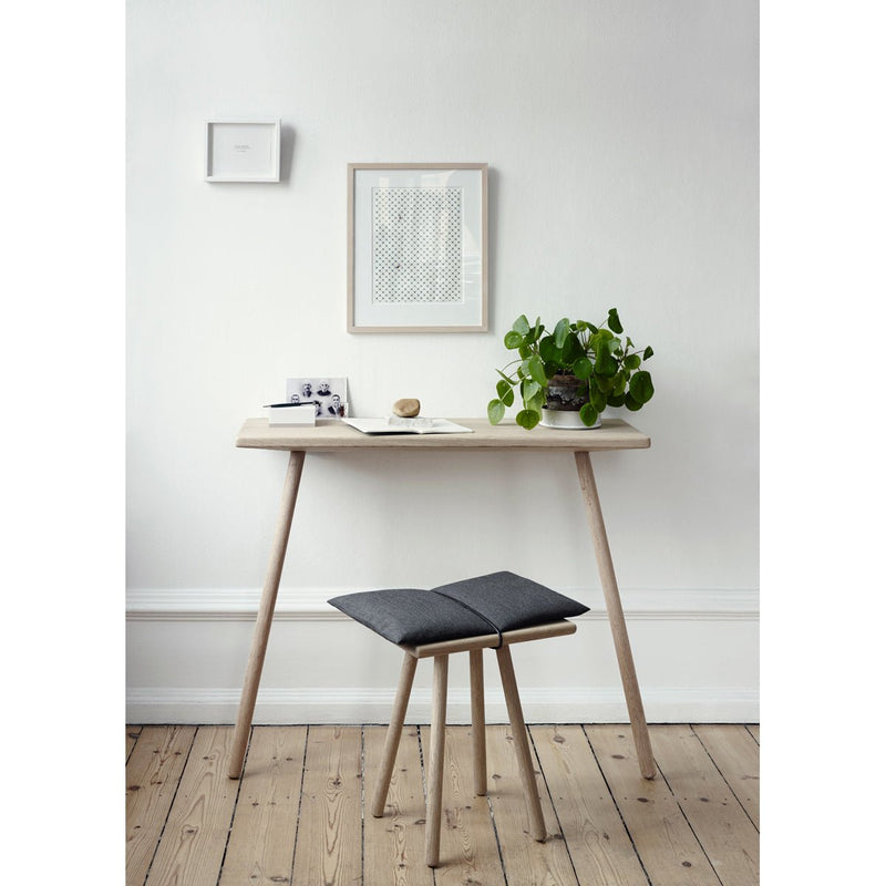 Georg Stool - Skagerak by Fritz Hansen - Stools + Benches + Ottomans - Oak - Untreated - Dark Grey - HORNE