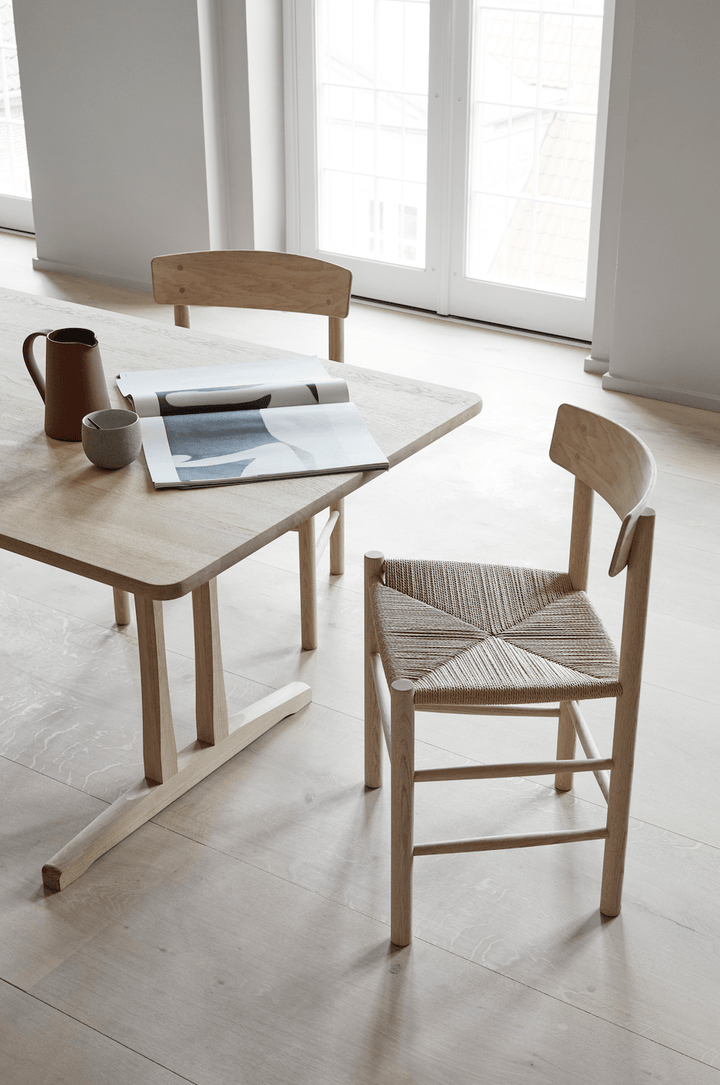 J39 Mogensen Chair - Fredericia - Chairs - Oiled Walnut - HORNE