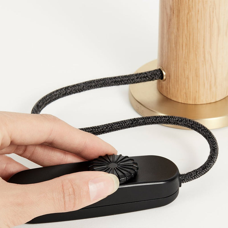 Knuckle Table Lamp - Tala - Walnut - w/ Voronoi I Bulb - HORNE