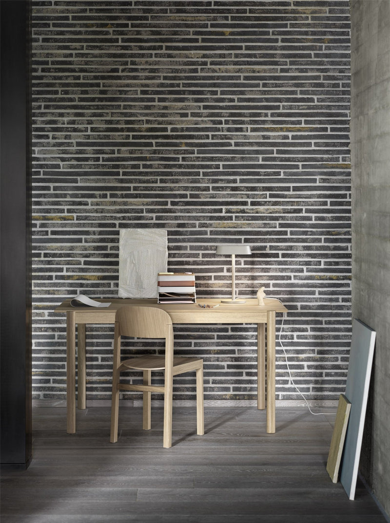 Linear Table Lamp - Muuto - Table + Task - Black - HORNE