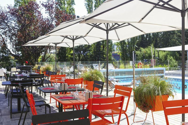 Luxembourg Pedestal Table 31