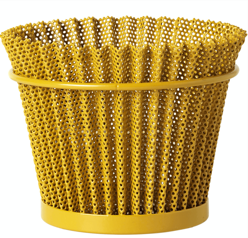 Mategot Flowerpot - Gubi - Planters - Medium - Black - HORNE