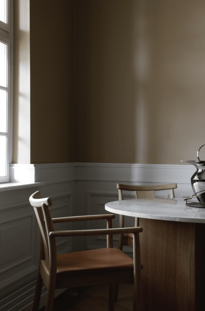 Merkur Dining Chair w/ Armrest - Audo Copenhagen - Chairs - Natural Oak - No Upholstery - HORNE