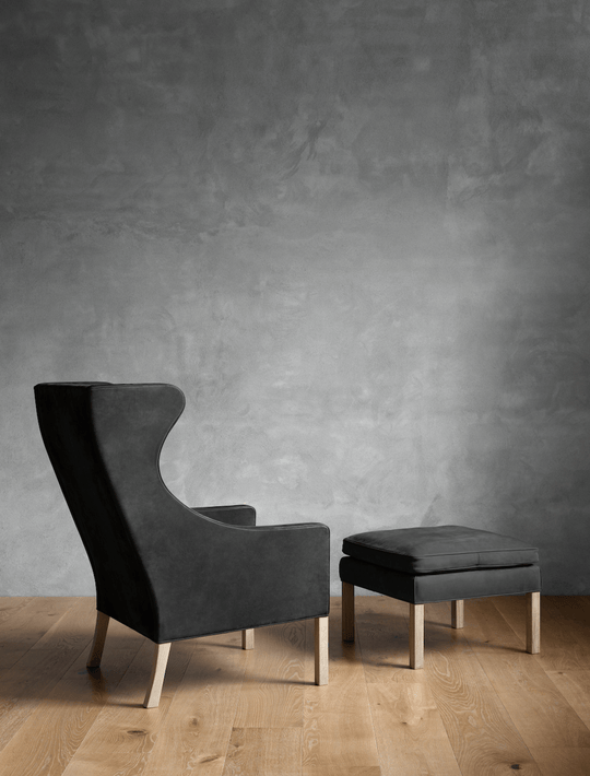 Mogensen 2202 Ottoman - Black Lacquered Oak - Fredericia - Stools + Benches + Ottomans - HORNE
