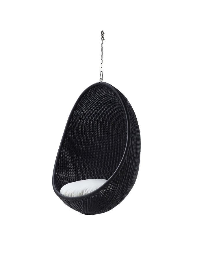 Nanna Ditzel Hanging Egg Chair Exterior - Sika Design - Outdoor Furniture - ArtFibre Black - Tempotest White Canvas - With Chain - HORNE