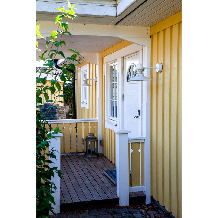 Nyhavn Outdoor Wall Light - White