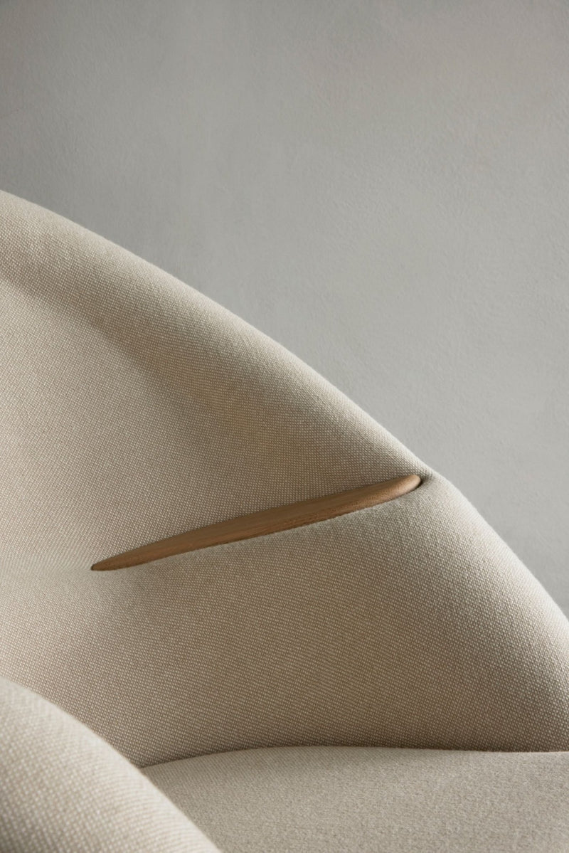 Oda Lounge Chair - Audo Copenhagen Chairs - Natural Oak - Hallingdal 65 Fabric - 0110 - HORNE