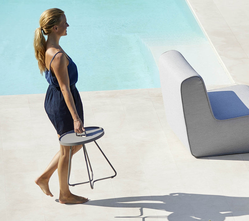 On The Move Side Table - Extra Small - Cane Line - Outdoor Furniture - Black - HORNE