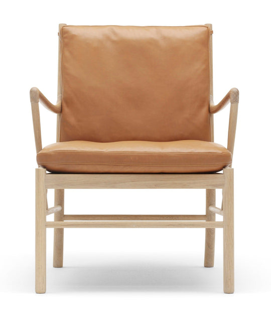 OW149 Colonial Chair - Carl Hansen & Son - Chairs - Soaped Oak/Sif 95 Leather - HORNE