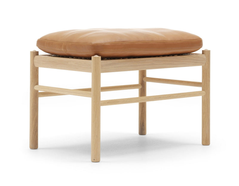 OW149F Colonial Foot Stool - Carl Hansen & Son - Stools + Benches + Ottomans - Soaped Oak/Thor 307 - HORNE