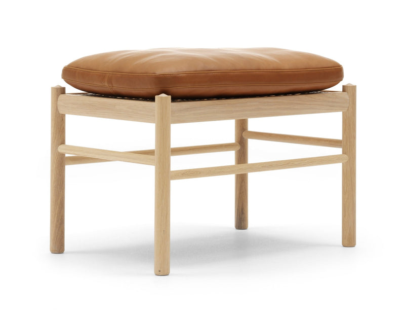 OW149F Colonial Foot Stool - Carl Hansen & Son - Stools + Benches + Ottomans - Soaped Oak/Thor 307 - HORNE