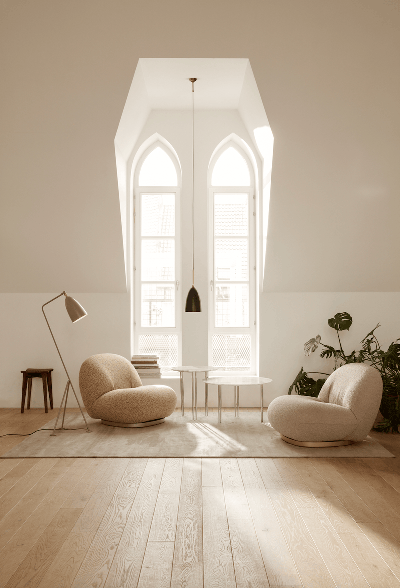 Pacha Lounge Chair - Gubi - Chairs - Gabriel Tempt - 60152 - Matte Black - Return Swivel - HORNE