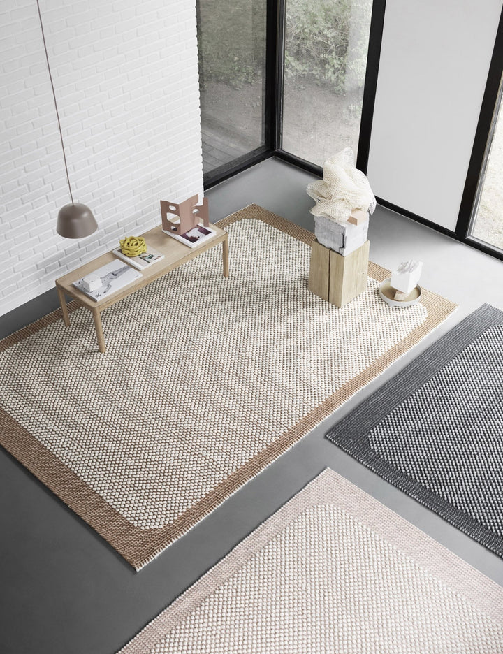 Pebble Rug - Muuto - Rugs - Large - Light Grey - HORNE