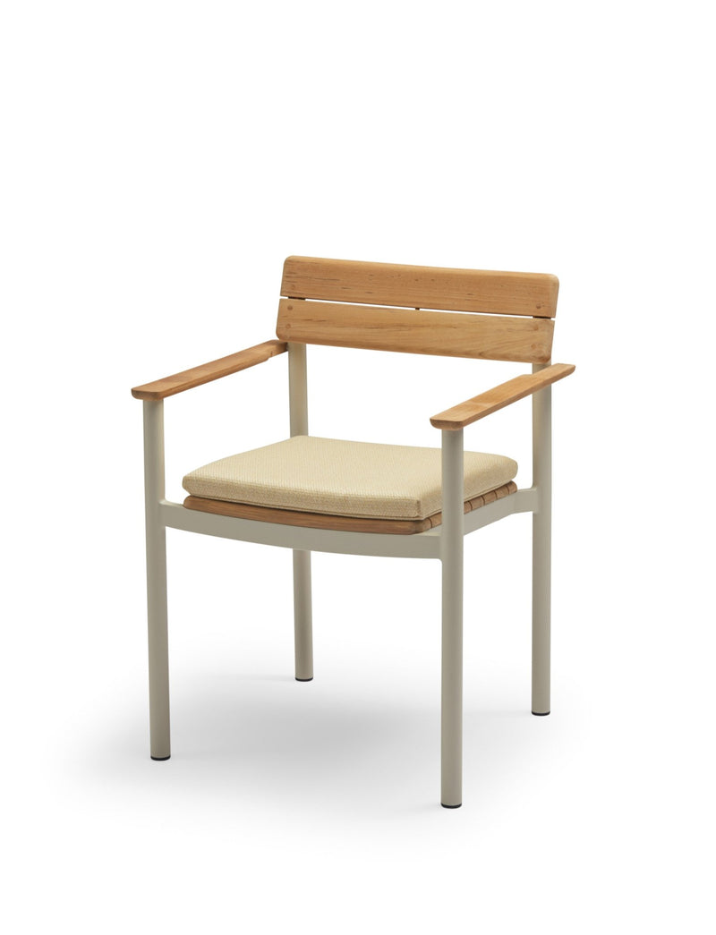 Pelagus Armchair - Skagerak by Fritz Hansen - Chairs - Light Ivory - Add Cushion - HORNE