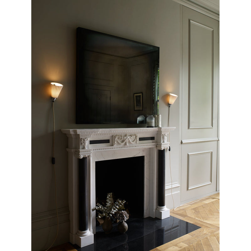 Portable Pleat Wall Light