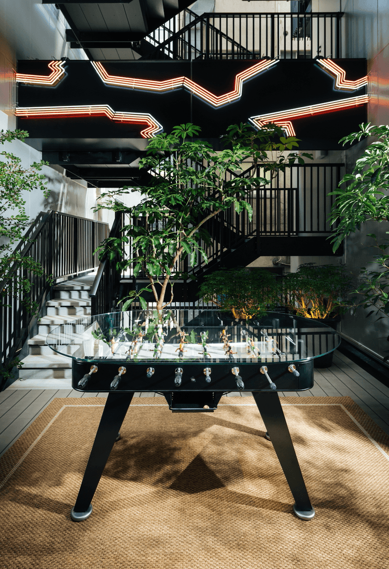 rs2 RS Barcelona Foosball Table and Dining Table - Black - HORNE